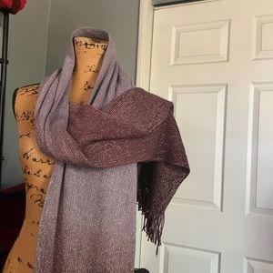 Long transition scarf metallic dark light purple with fringe